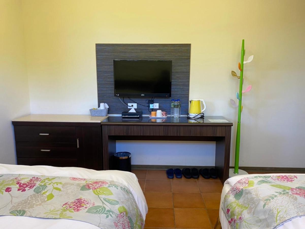 Hua Mu Xing Jing B&B 仁愛郷 エクステリア 写真